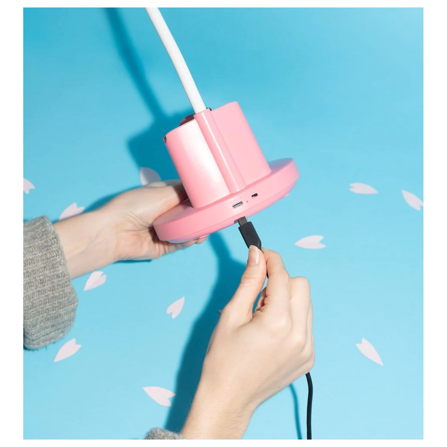 One Piece Netflix Desk Lamp 34 cm product photo