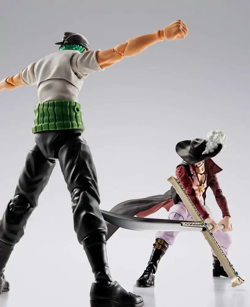 One Piece S.H.Figuarts Action Figure Dracule Mihawk Hawkeye 17 cm       product photo