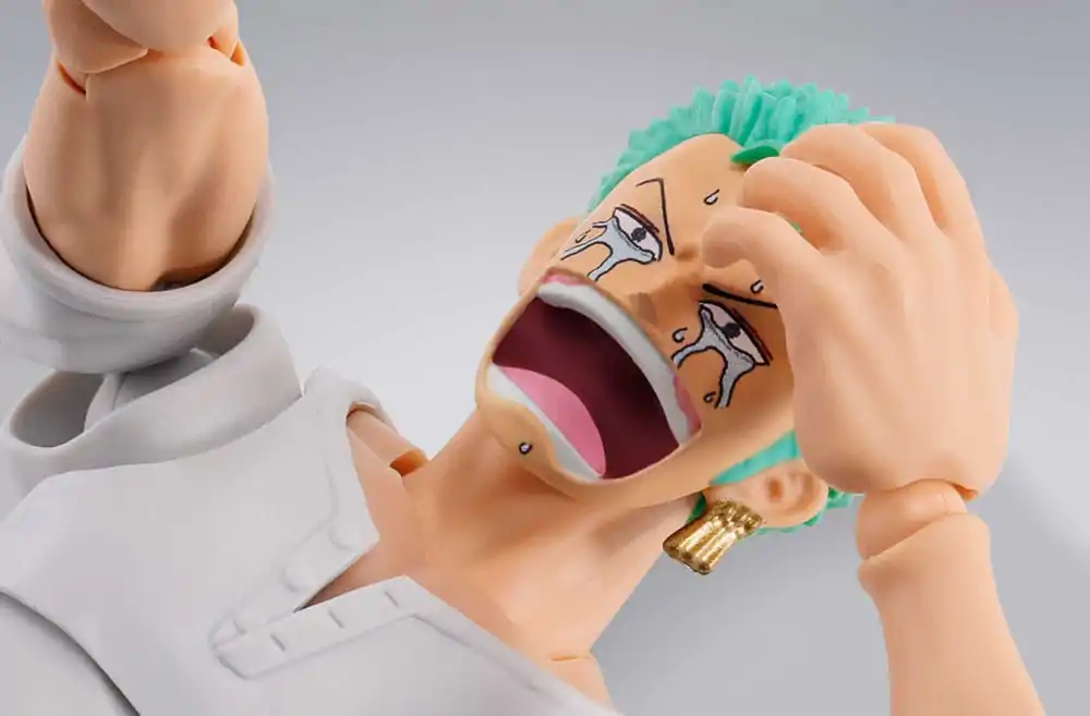 One Piece S.H.Figuarts Action Figure Dracule Mihawk Hawkeye 17 cm       product photo