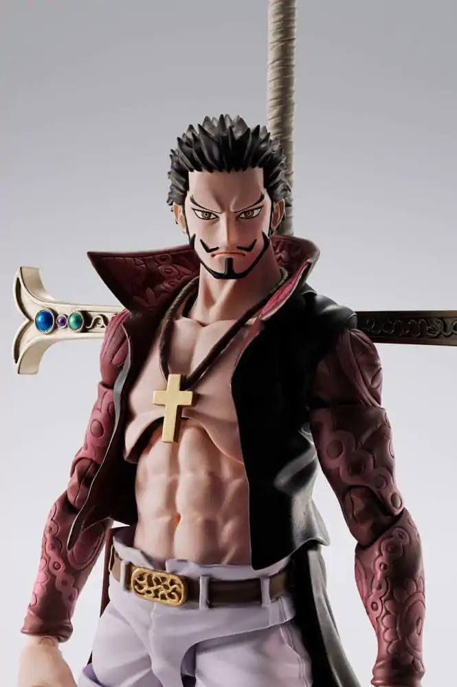 One Piece S.H.Figuarts Action Figure Dracule Mihawk Hawkeye 17 cm       product photo