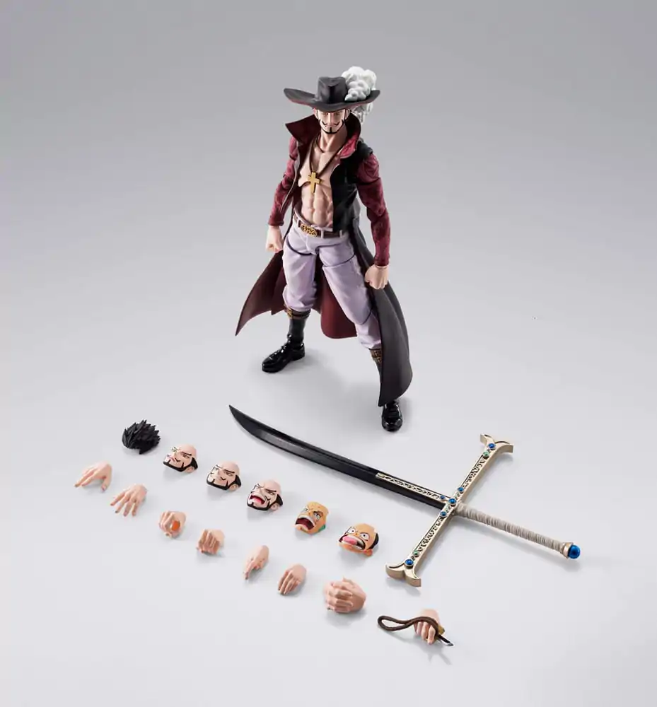 One Piece S.H.Figuarts Action Figure Dracule Mihawk Hawkeye 17 cm       product photo