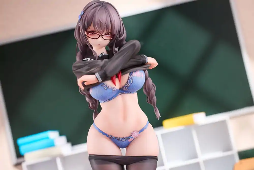 Original Character PVC Statue 1/6 Gap Glasses Girl Who Doesn't Want To Take Physical Education Class 28 cm product photo