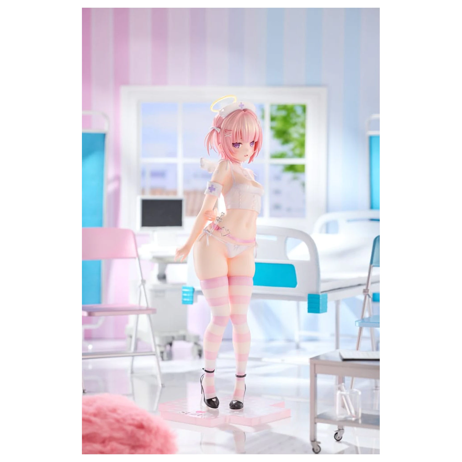 Original Character Statue 1/6 Suzu Illustrated by Kuma 4-gou 27 cm      product photo