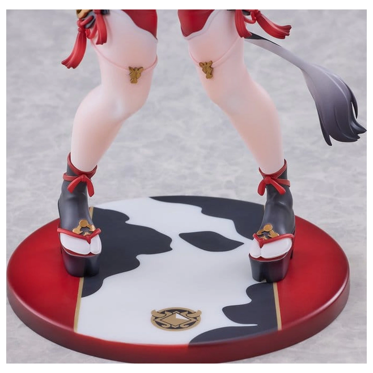 Original Character PVC Figure 1/6 Ushi-chan Illustration by u-suke 28 cm product photo