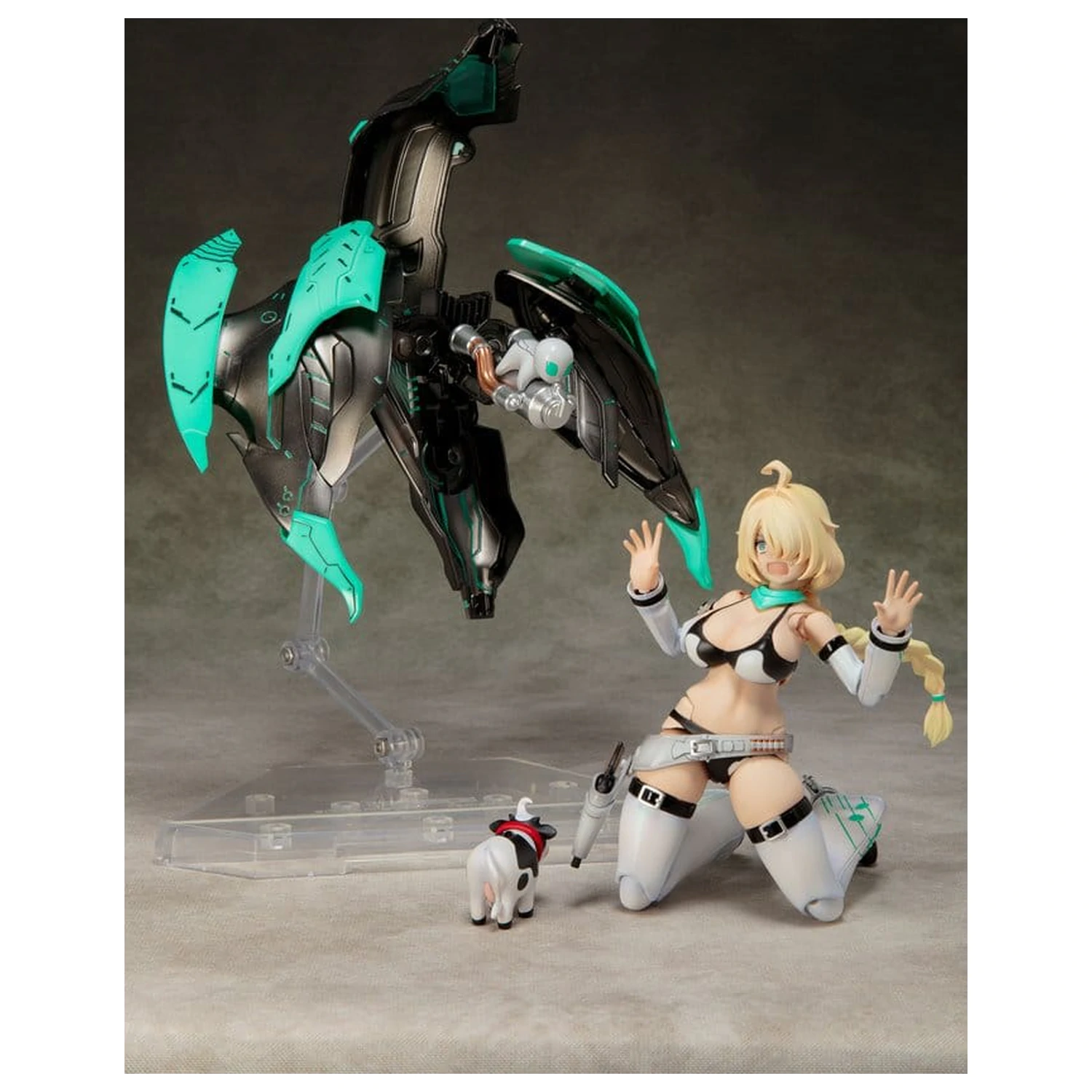 Original Character Plastic Model Kit AlienDress Quatre 16 cm product photo