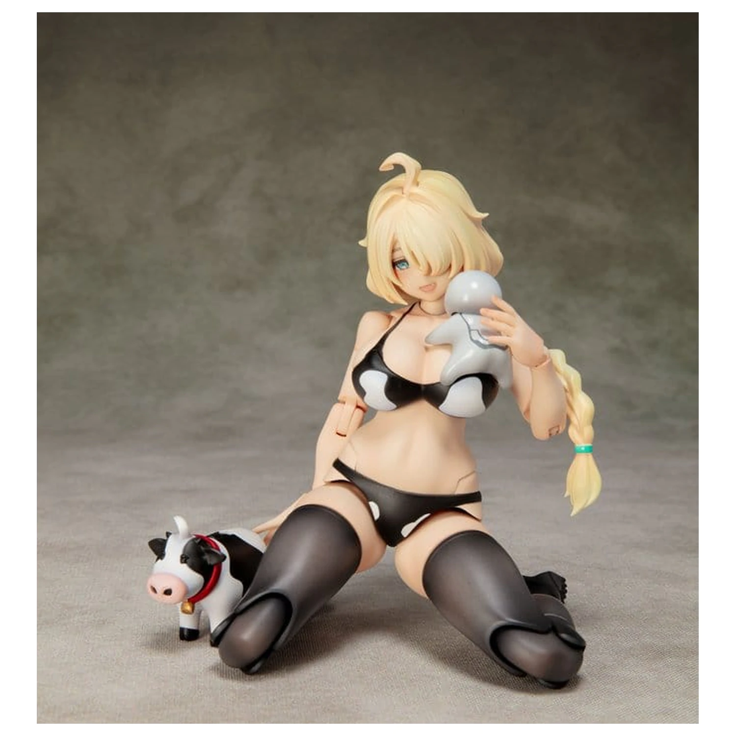 Original Character Plastic Model Kit AlienDress Quatre 16 cm product photo