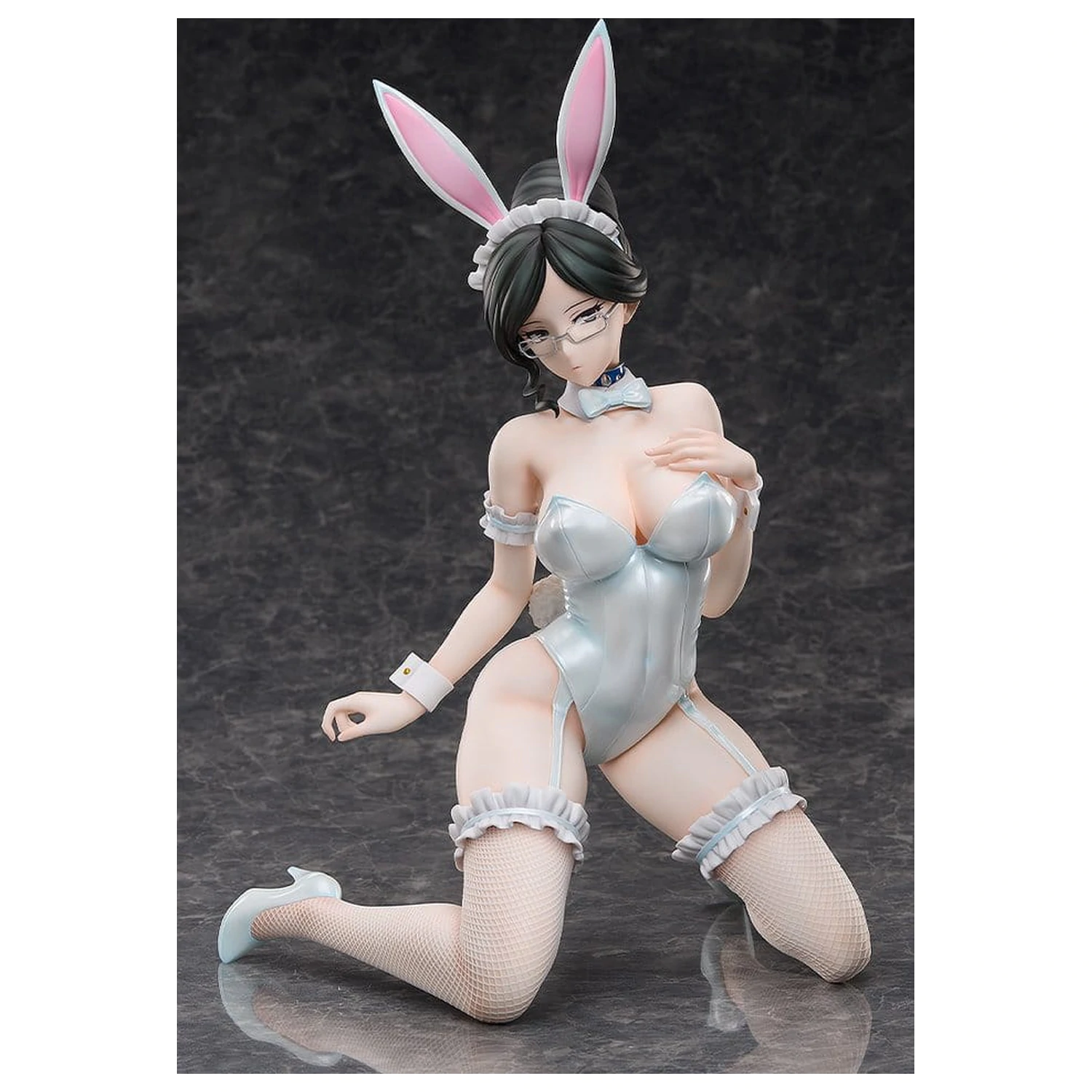 Overlord PVC Figure 1/4 Yuri Alpha: Bunny Ver. 35 cm product photo