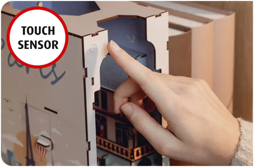 Paris Tiny Adventures Book Nook Mini Diorama 23 cm product photo
