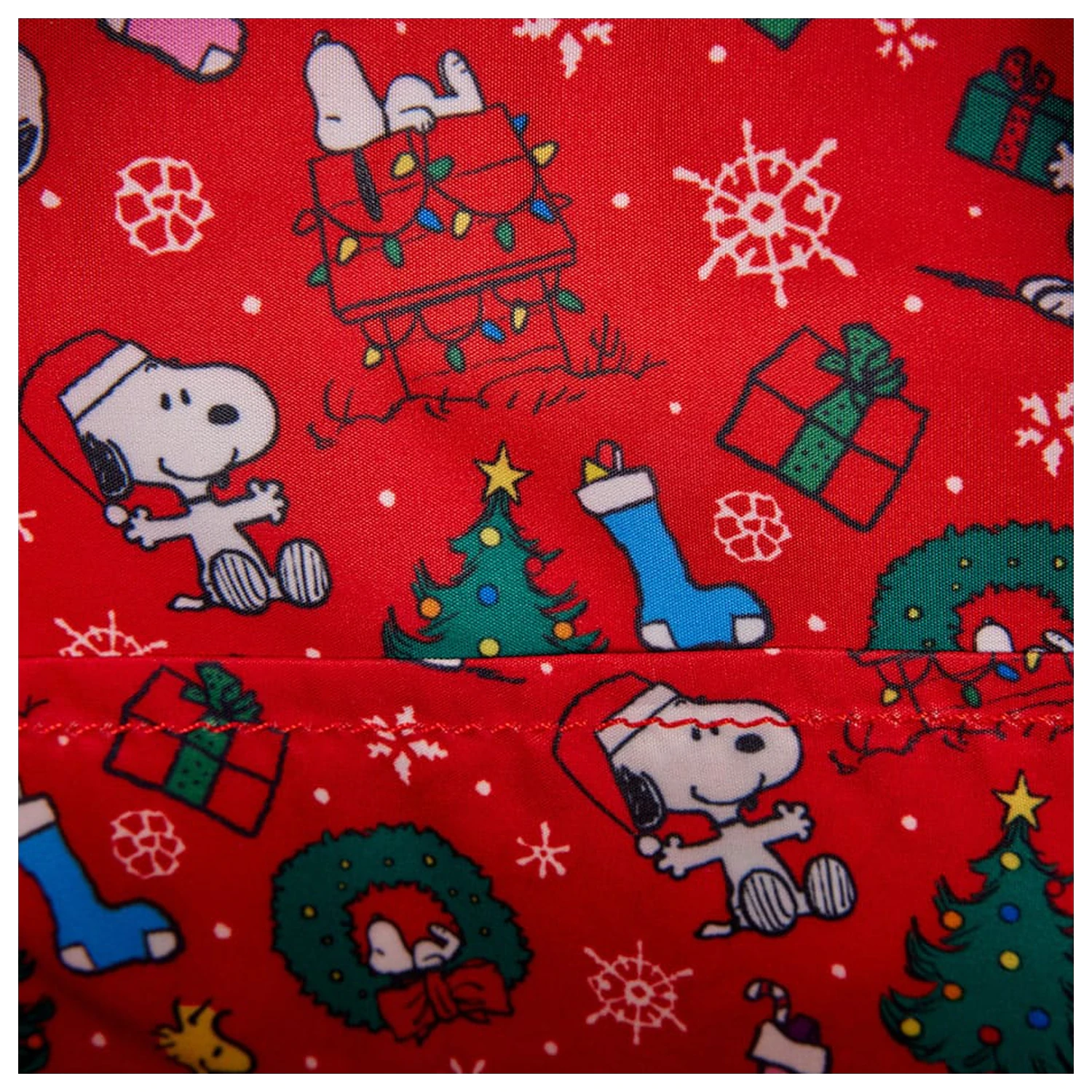 Peanuts by Loungefly Mini Backpack Holiday product photo