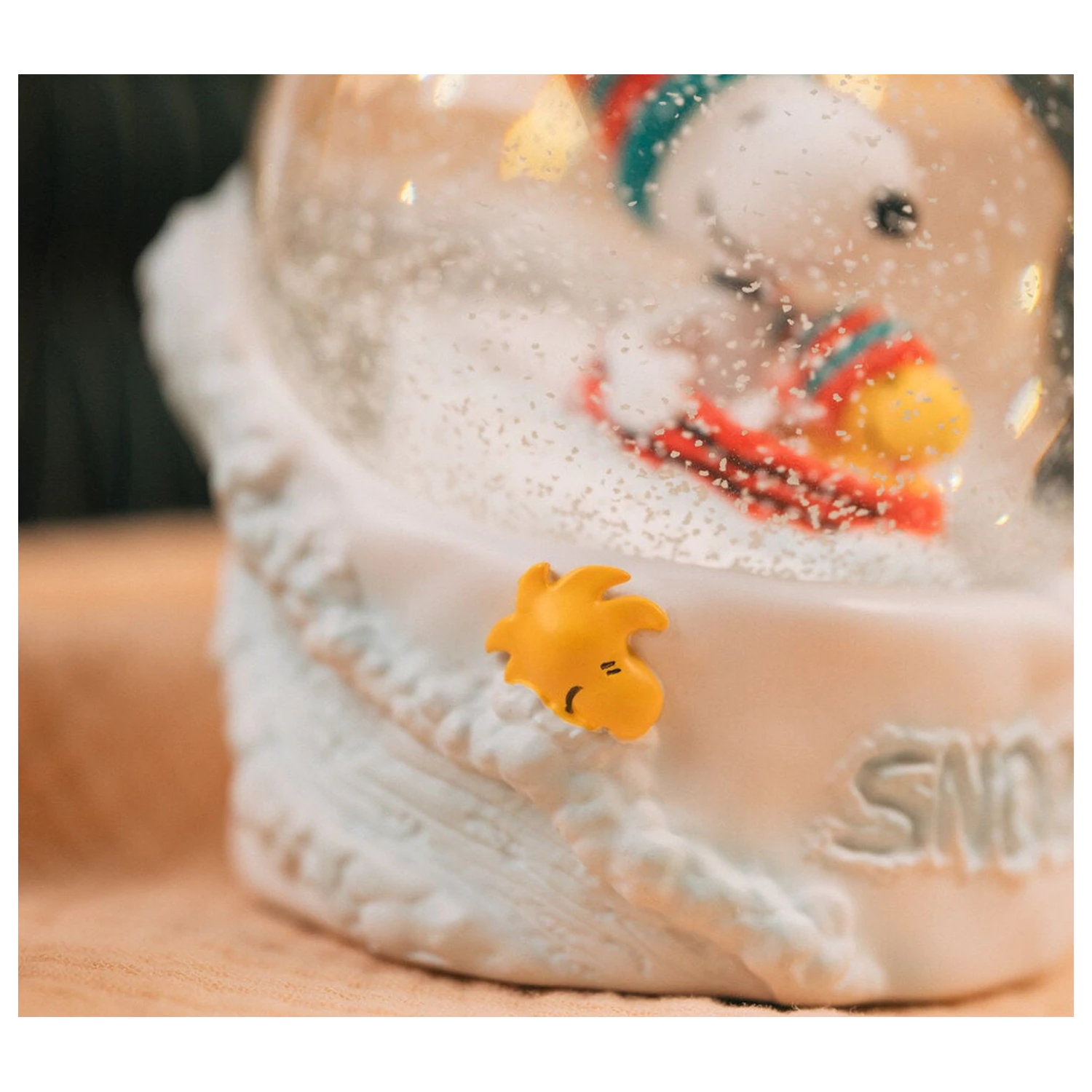 Peanuts Snoopy snowball product photo
