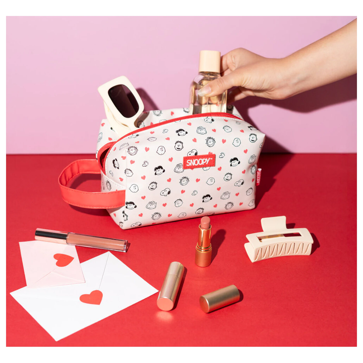 Peanuts Snoopy vanity case product photo