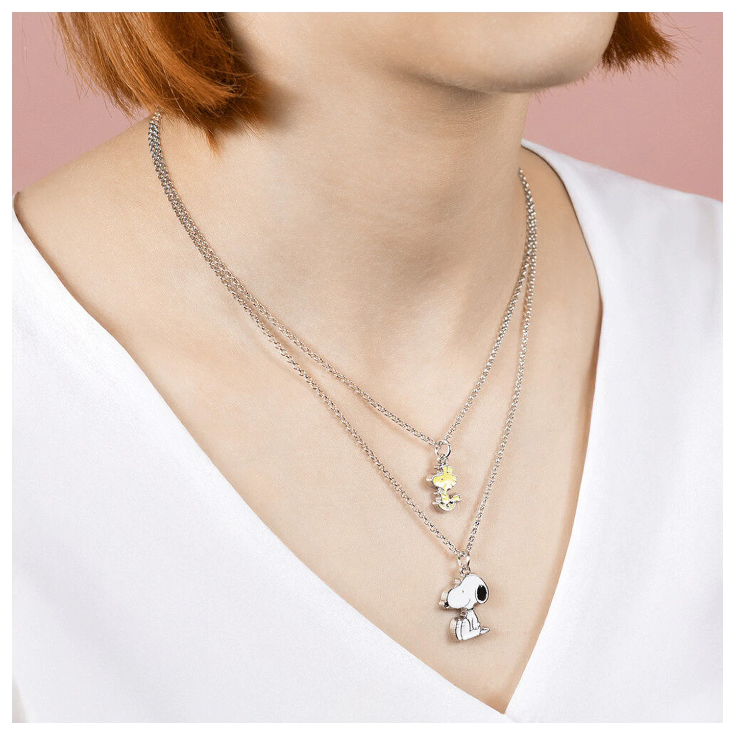 Peanuts Snoopy necklace product photo