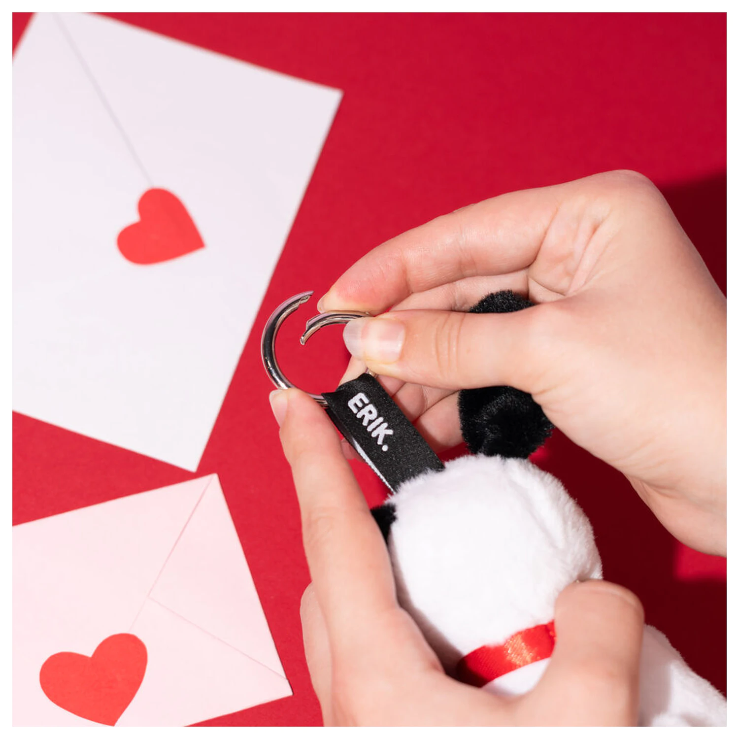 Peanuts Snoopy plush keychain product photo