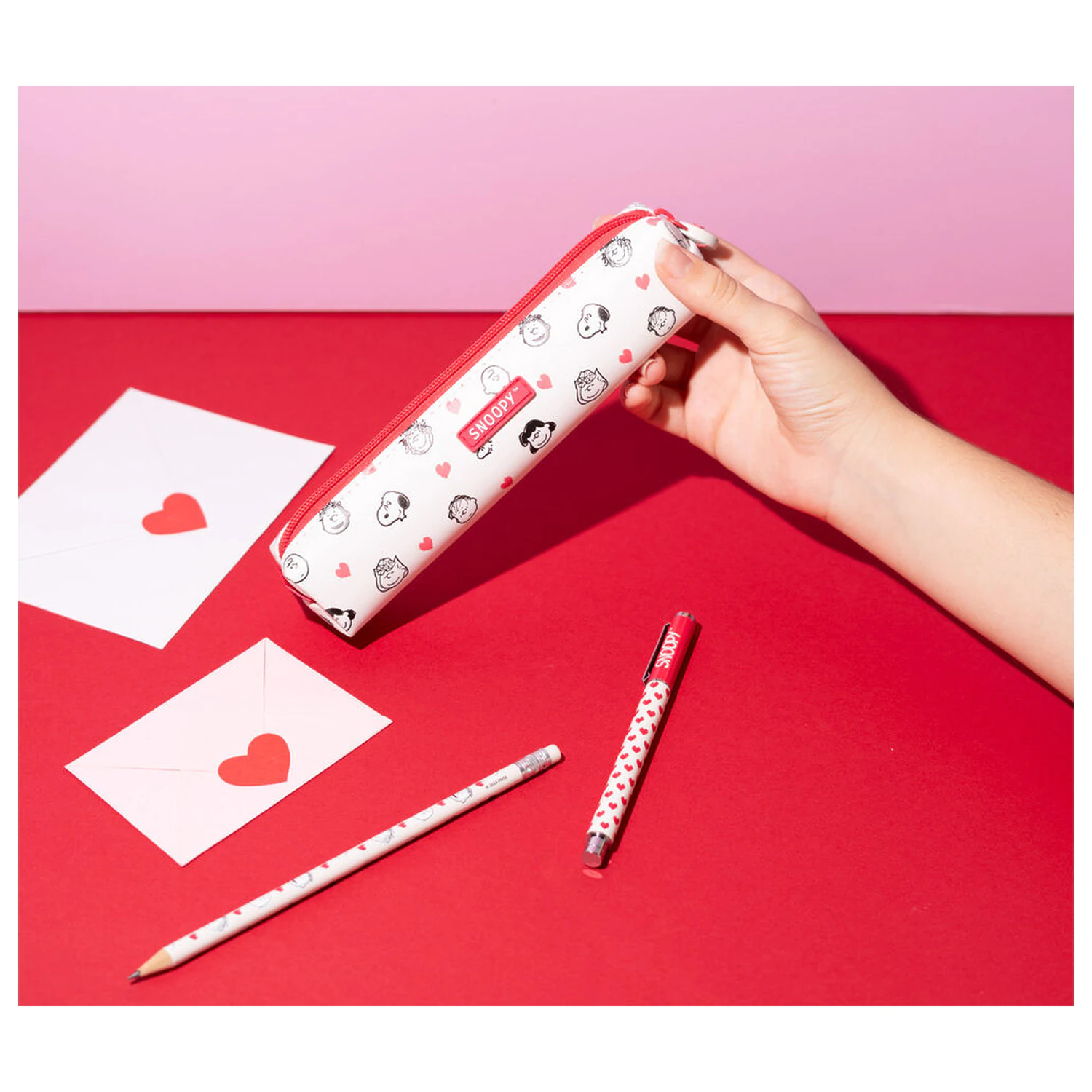 Peanuts Snoopy Pencil case + pen and pencil product photo