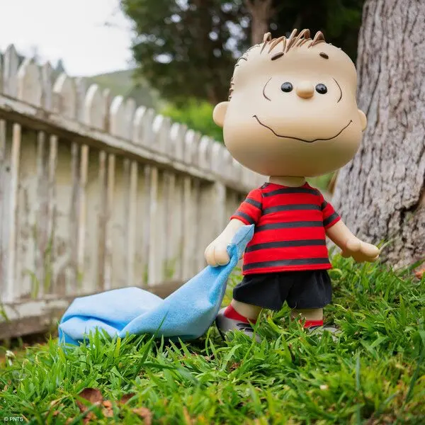 Peanuts Supersize Action Figure Linus with Blanket 41 cm product photo