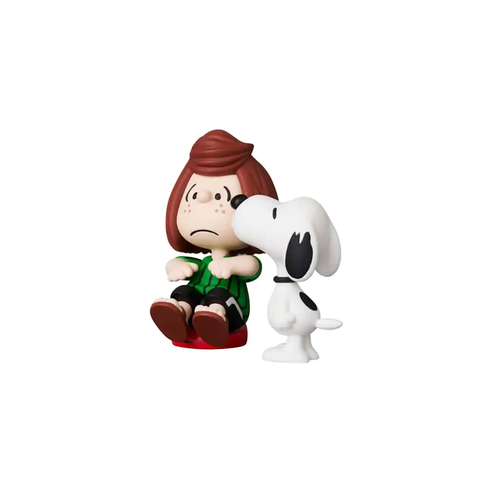 Peanuts UDF Series 17 Mini Figure Peppermint Patty & Snoopy 7 cm termékfotó