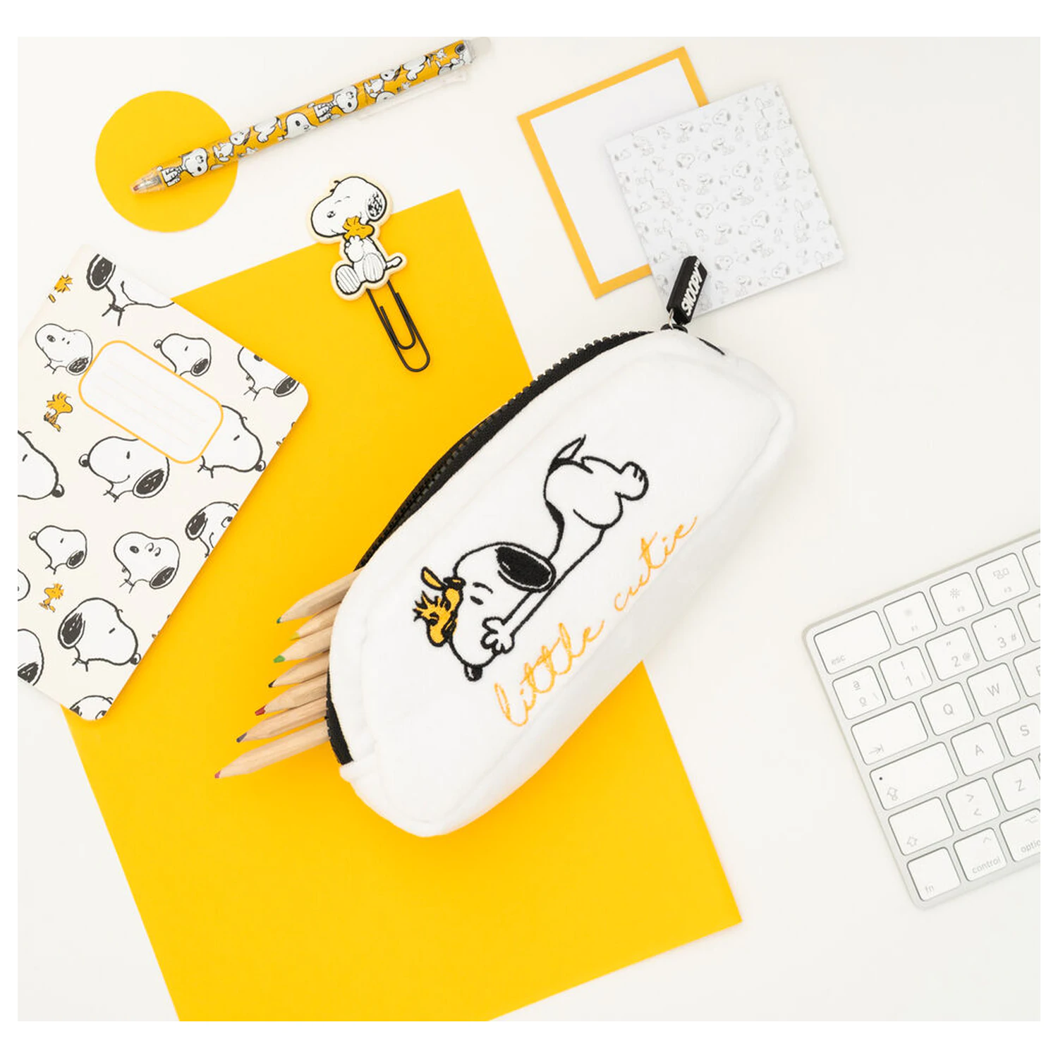 Penauts pencil case product photo