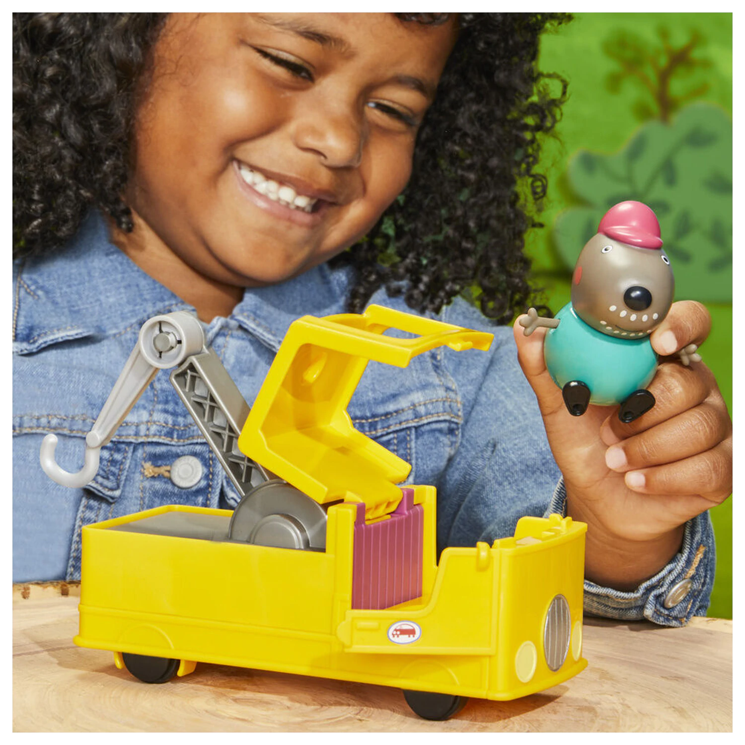 Peppa Pig Granddad Dogs Tow Truck playset product photo