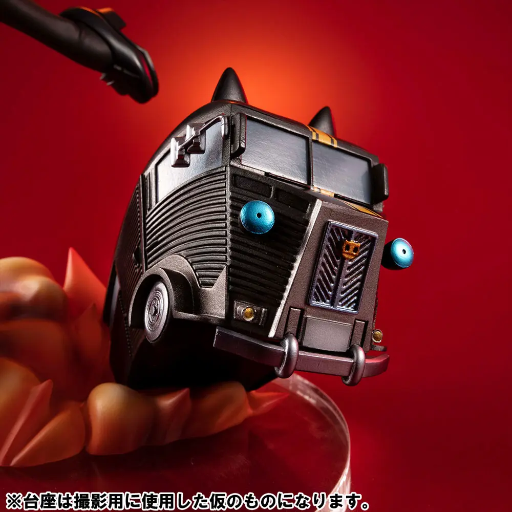 Persona 5 Royal Lucrea PVC Statue Noir (Haru Okumura) &amp; Morgana Car 24 cm product photo