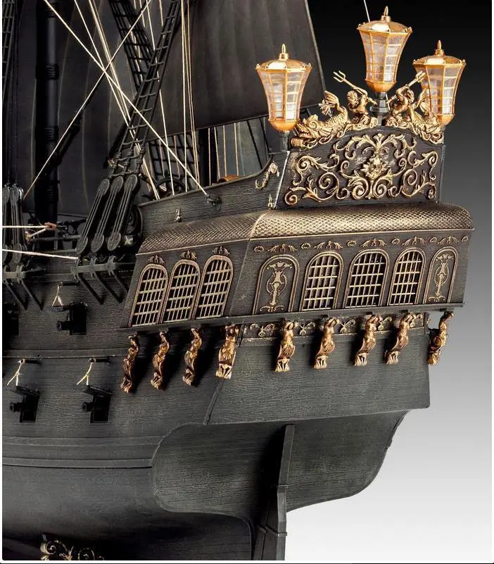 Pirates of the Caribbean Dead Men Tell No Tales Model Kit 1/72 Black Pearl Limited Edition 50 cm product photo