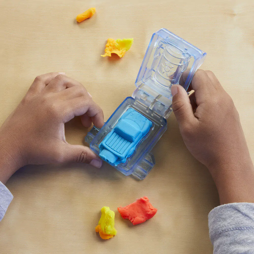 Play-Doh Marvel Hulk Crushes and shapes product photo