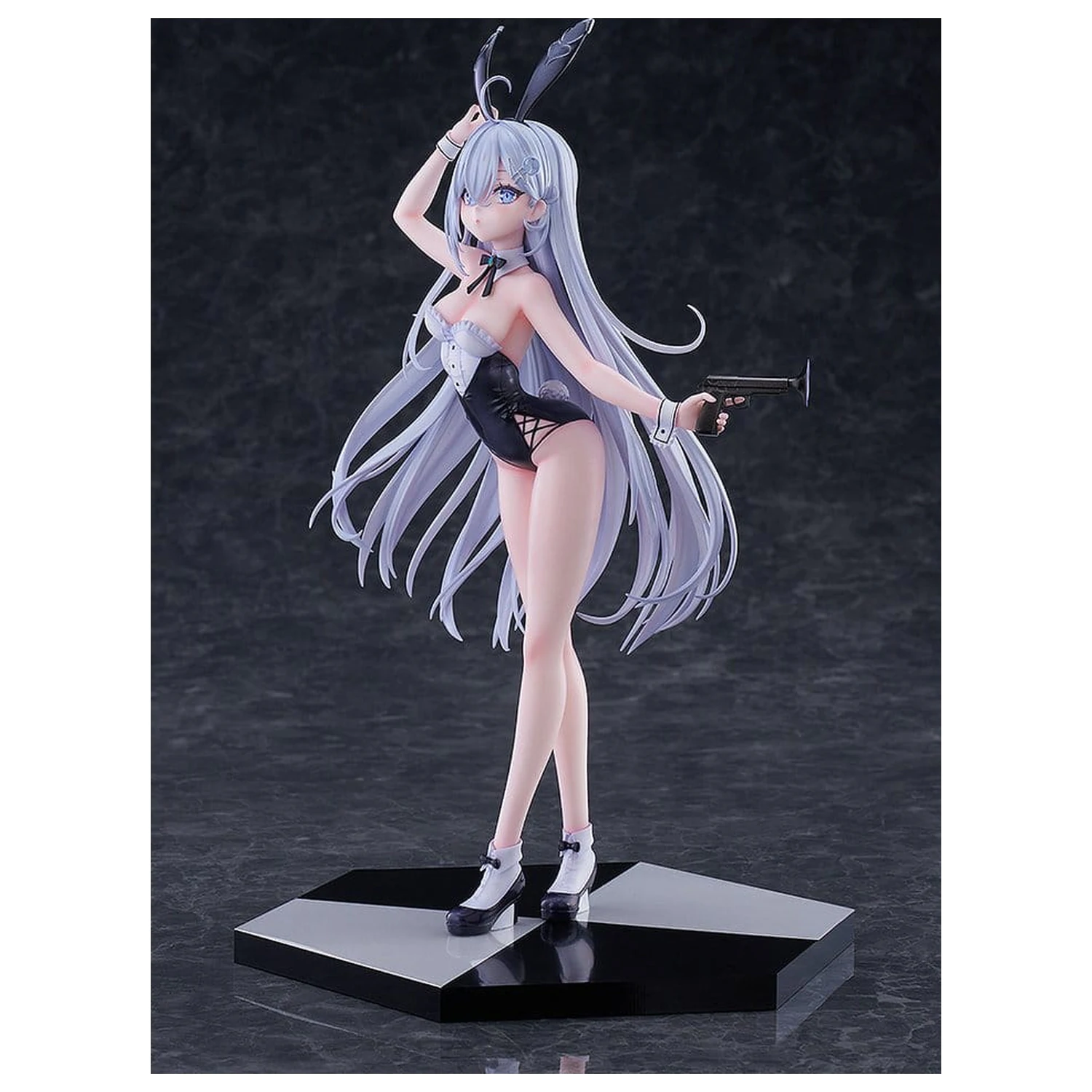 Playing Death Games to Put Food on the Table Wolf PVC Statue 1/7 Yuki 27 cm  product photo