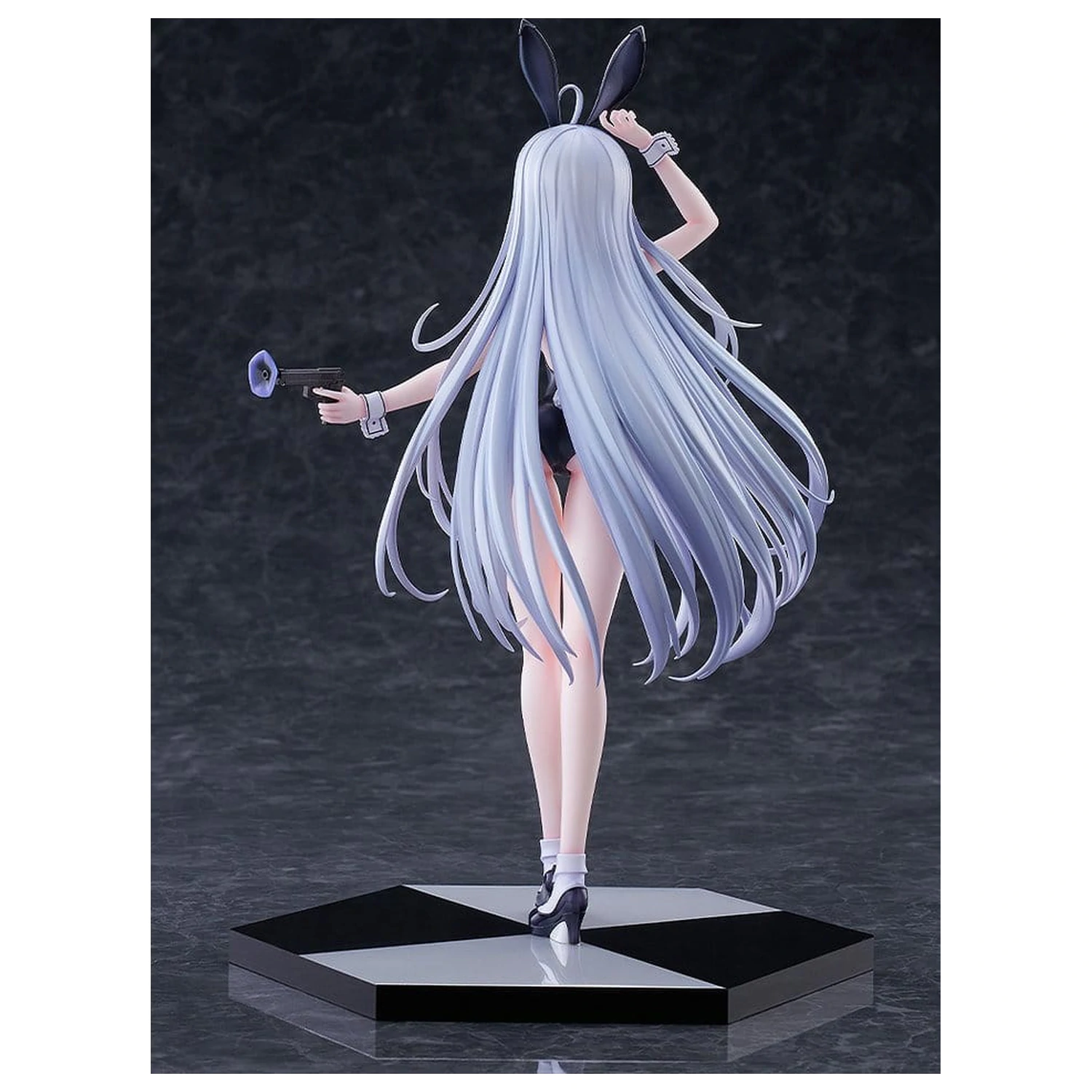 Playing Death Games to Put Food on the Table Wolf PVC Statue 1/7 Yuki 27 cm  product photo