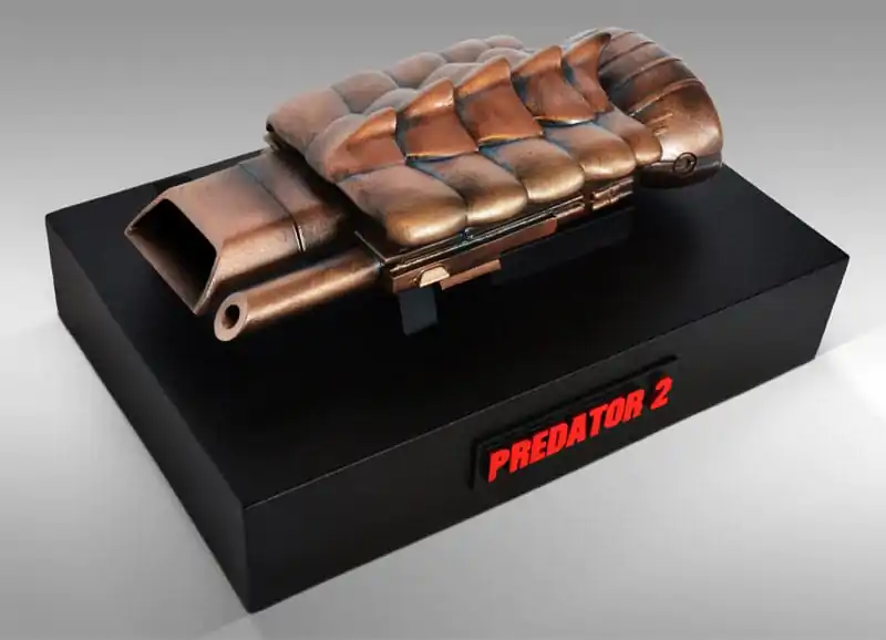 Predator 2 Model Life-Size Replica Plasmacaster 25 cm product photo
