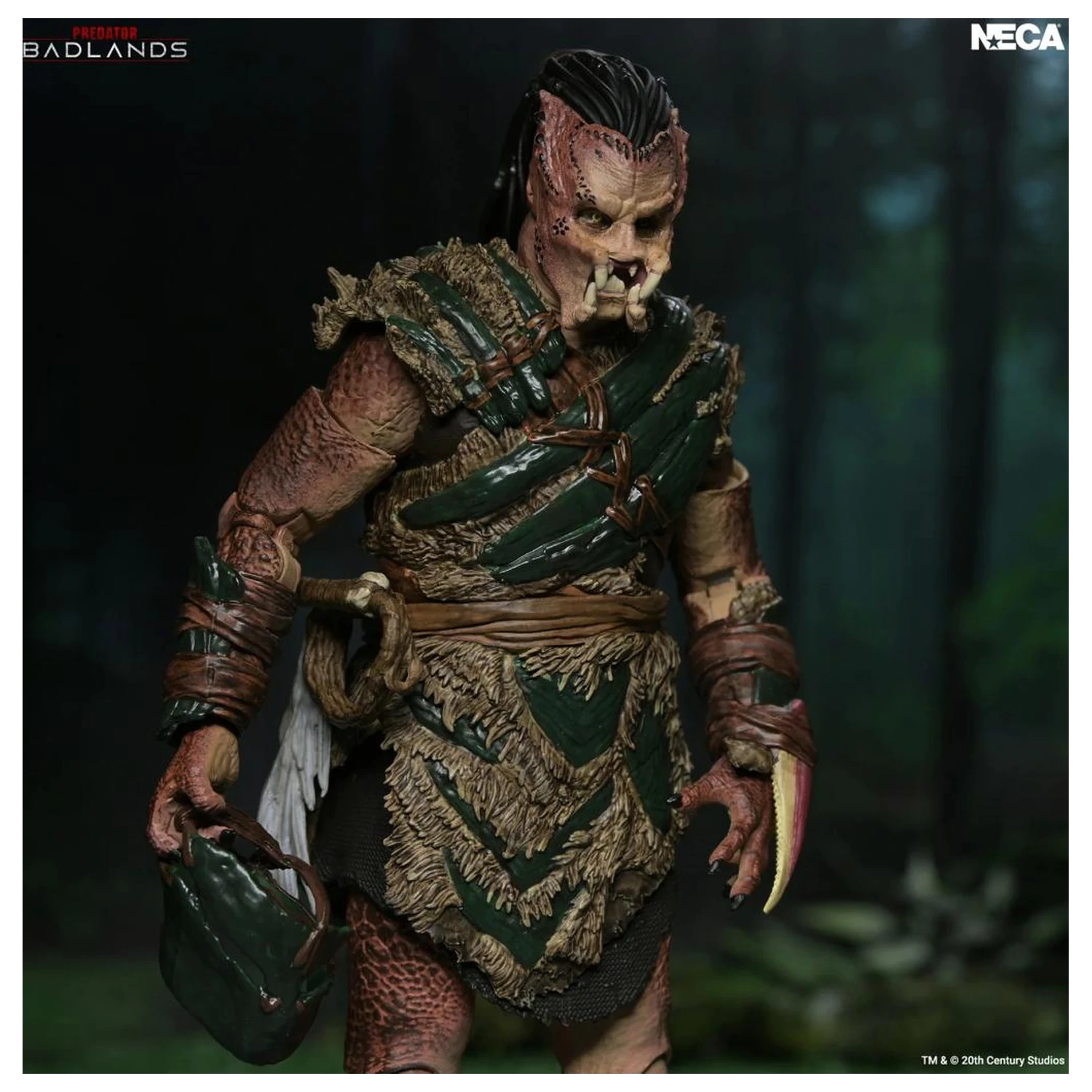 Predator: Badlands Dek "Bone Bison Armor" Ultimate Figure 17cm product photo