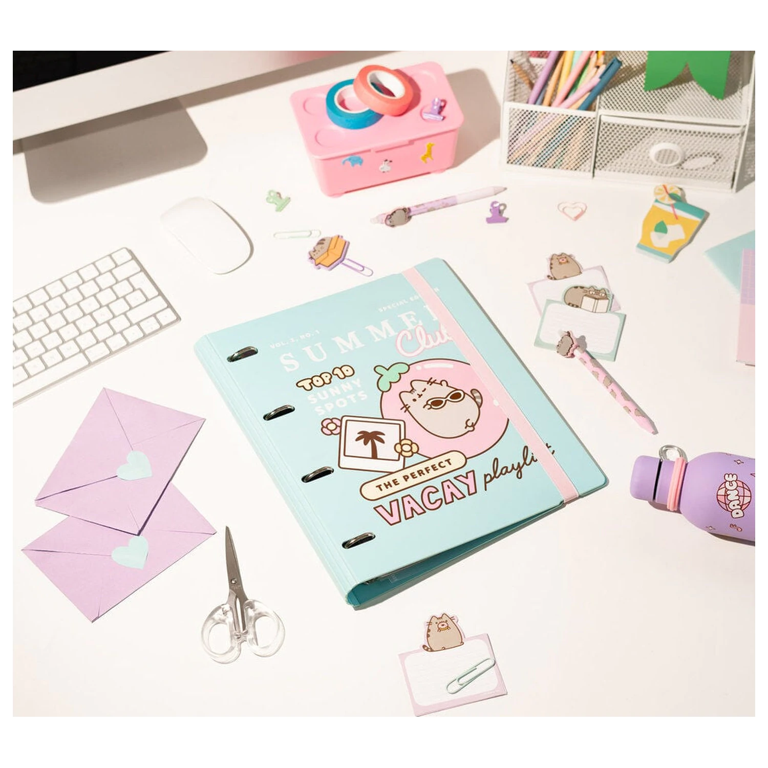 Pusheen 4 ring binder product photo