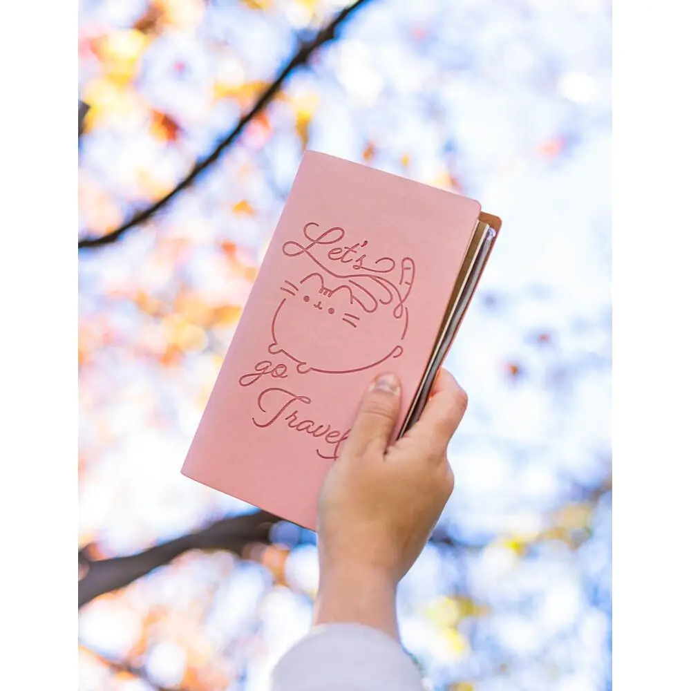 Pusheen travel notebook termékfotó