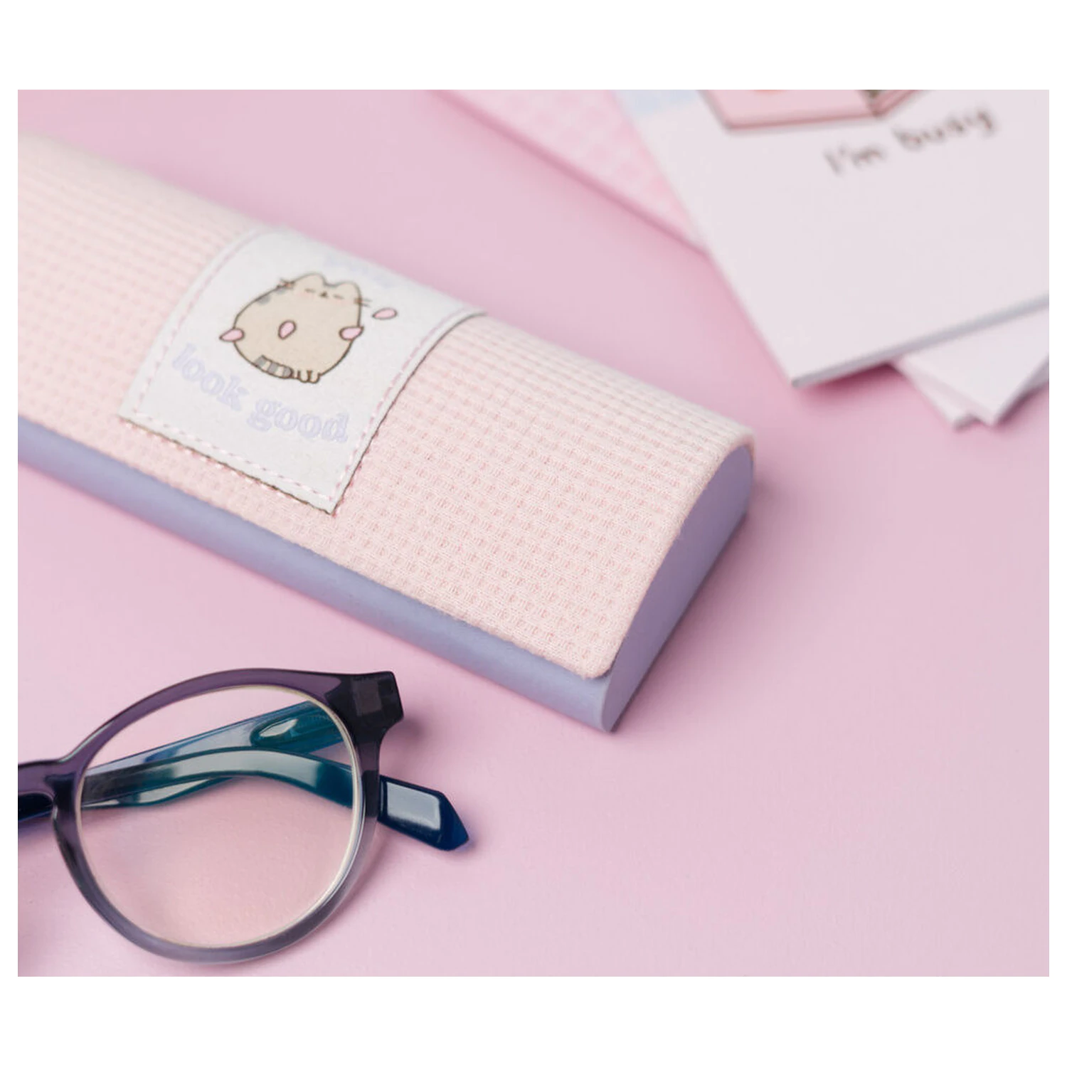 Pusheen glasses case product photo