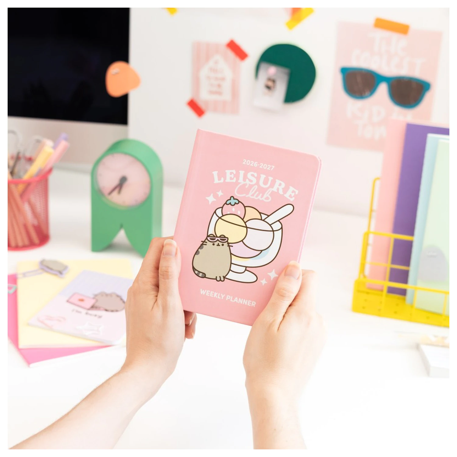Pusheen Academic Planner Tropical Vacation 2026/27 A6 *English Version* product photo