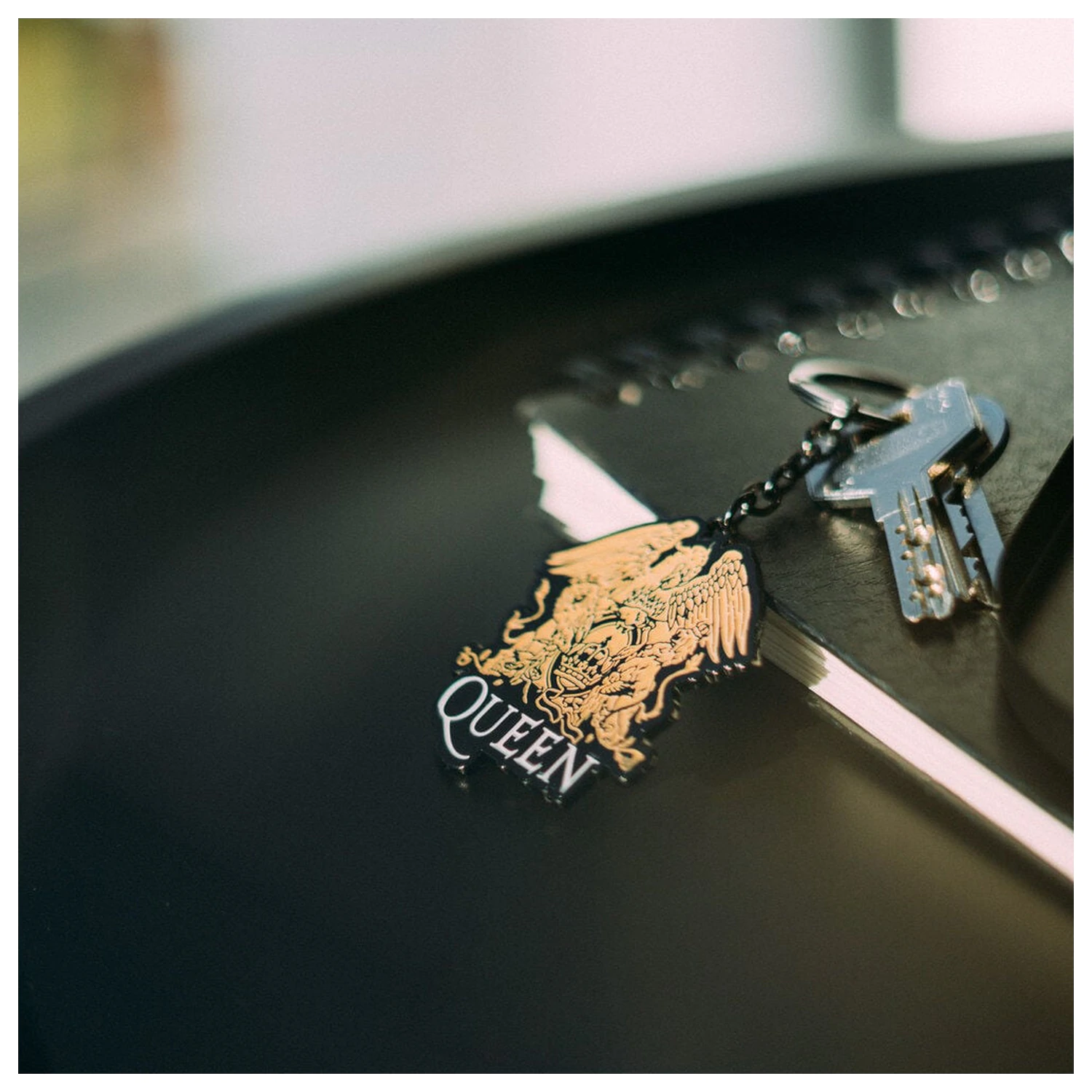 Queen keychain product photo
