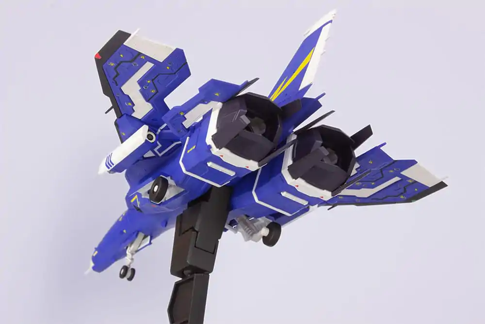 Raiden V Director´s Cut Plastic Model Kit 1/100 FT-00004A Azuma 2P Color Ver. 18 cm product photo