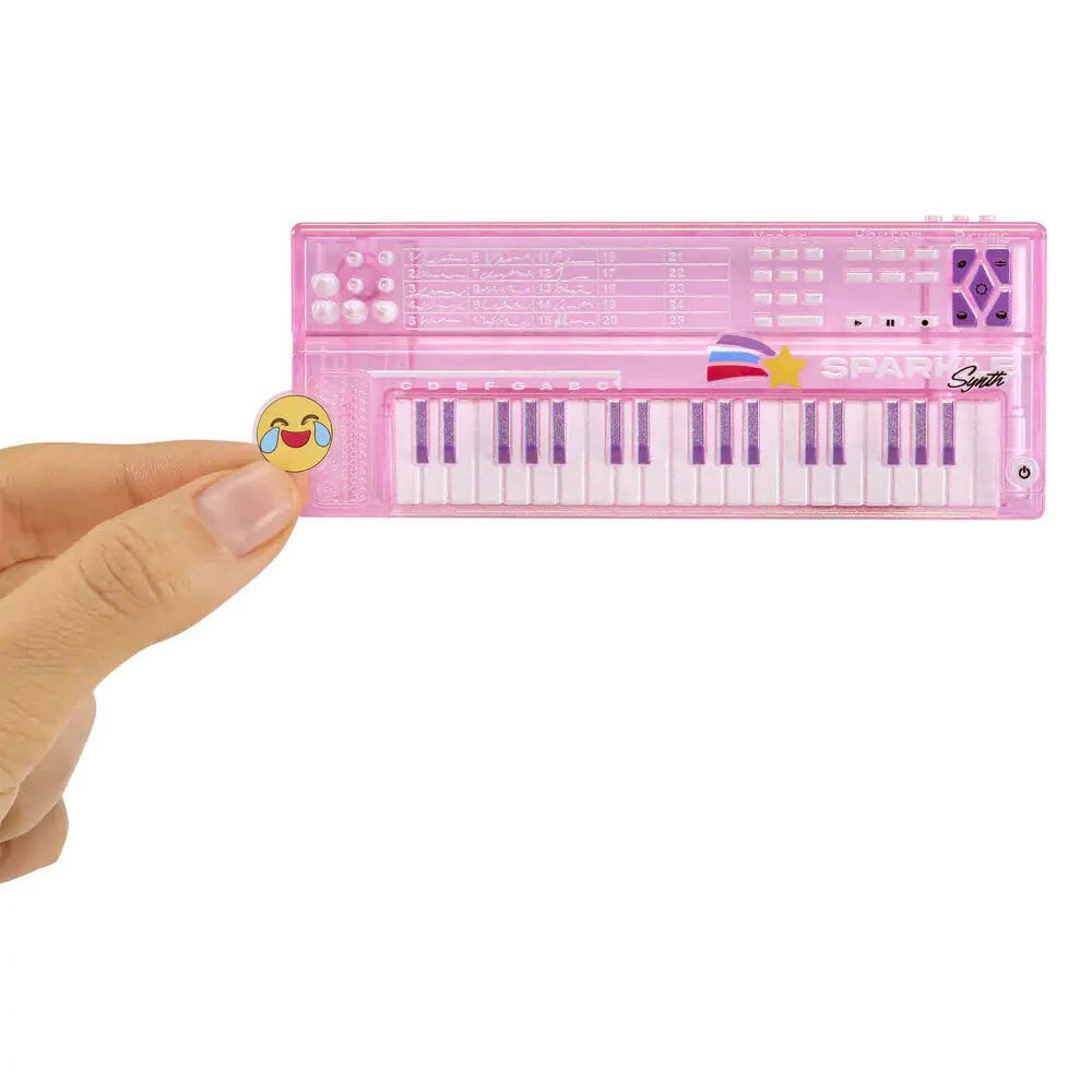 Rainbow High Jr High Amaya doll product photo