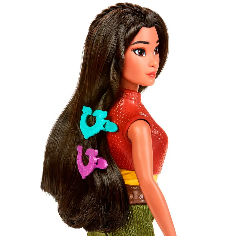 Raya and the Last Dragon Raya Strength and Style Set doll product photo