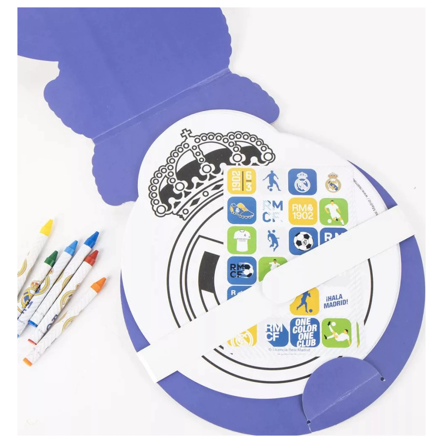 Real Madrid Crown Coloring and Activity Set product photo