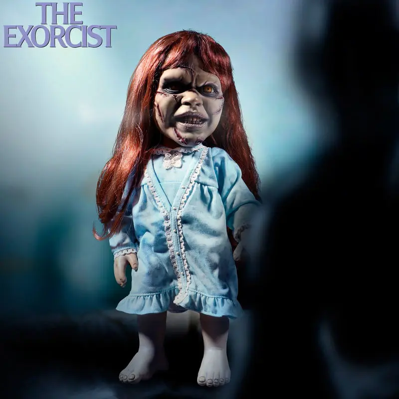 Regan Macneil Exorcist figure 38cm wit sound termékfotó