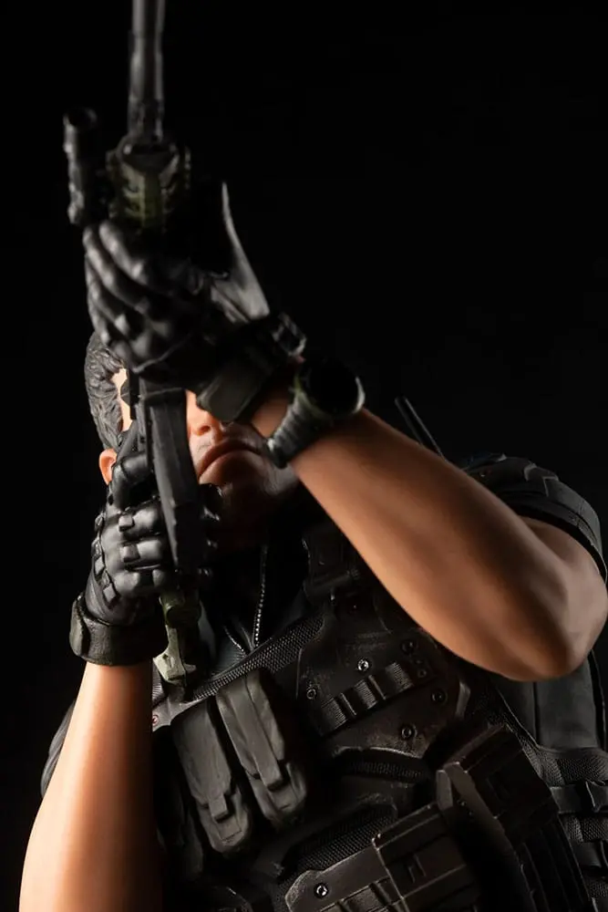 Resident Evil: Vendetta Statue 1/6 Chris Redfield 28 cm termékfotó