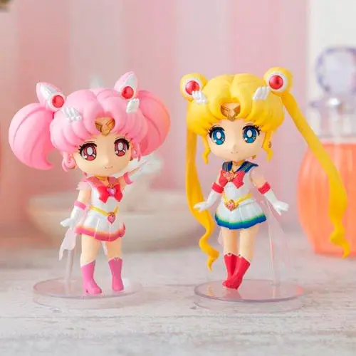 Sailor Moon Eternal Super Sailor Moon articulated figure 9cm product photo