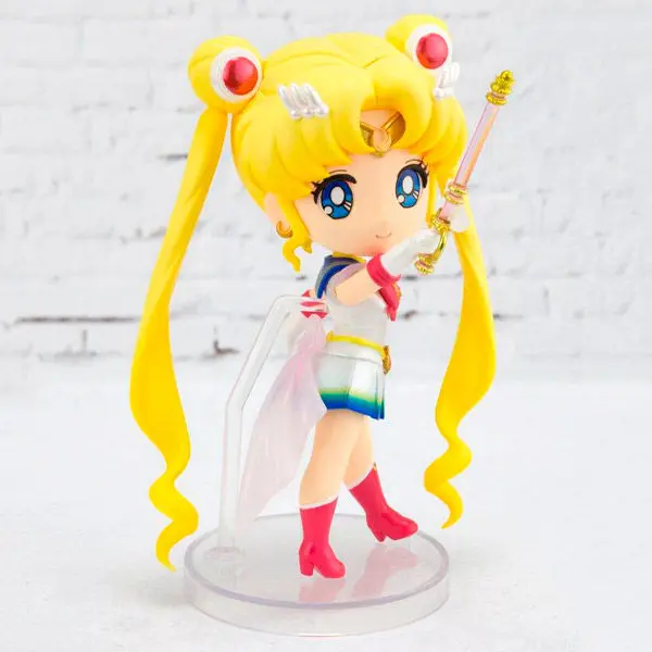 Sailor Moon Eternal Super Sailor Moon articulated figure 9cm product photo