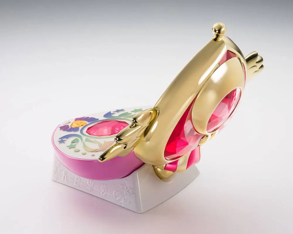 Sailor Moon Eternal: The Movie Proplica Replica Crisis Moon Compact 11 cm product photo