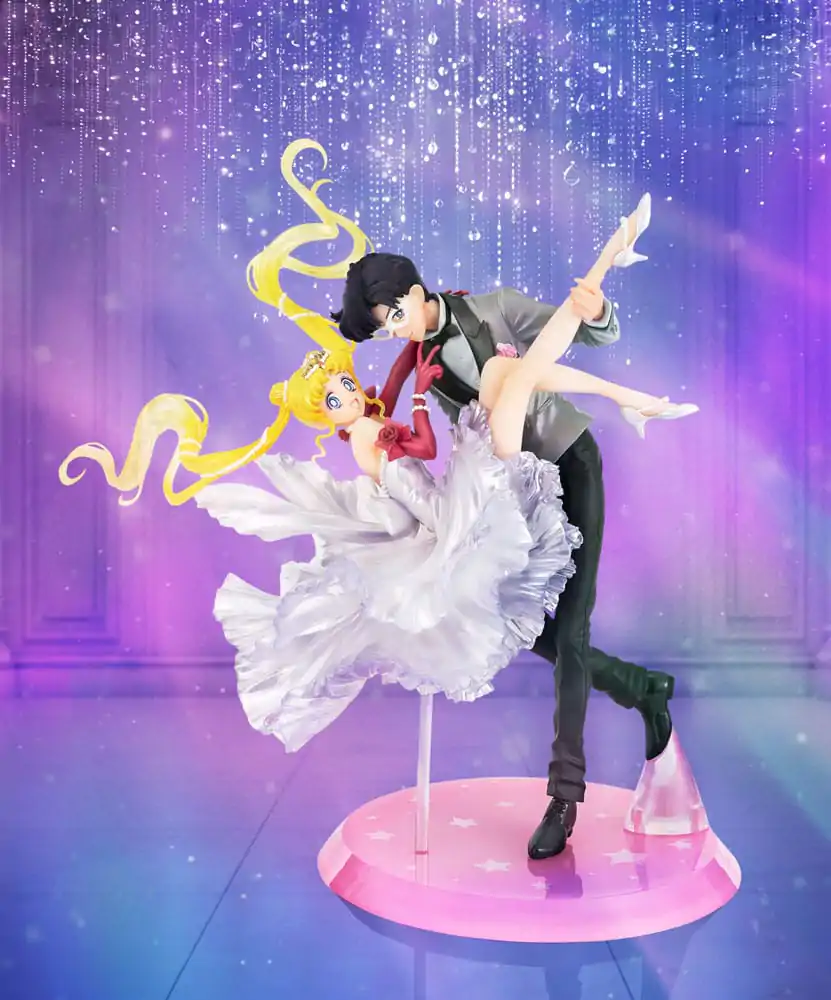 Sailor Moon FiguartsZERO Chouette PVC Statue Usagi &amp; Tuxedo Mask Moonlight Glow Edition 24 cm product photo
