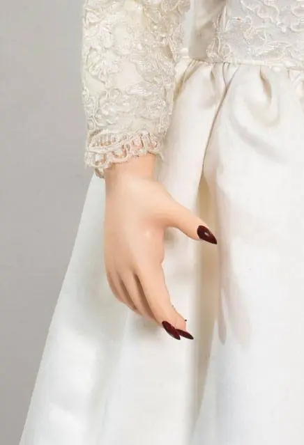 Seed of Chucky Prop Replica 1/1 Tiffany Doll product photo