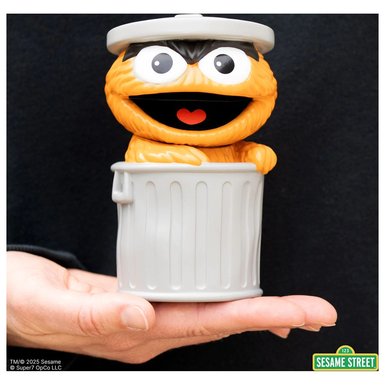 Sesame Street FUN! FUN! Vinyl Figure Oscar the Grouch (Orange) 13 cm     product photo