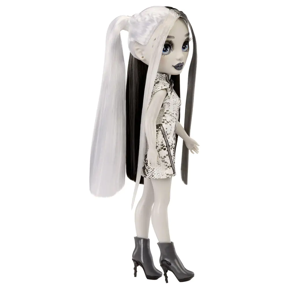 Shadow High Heather doll product photo