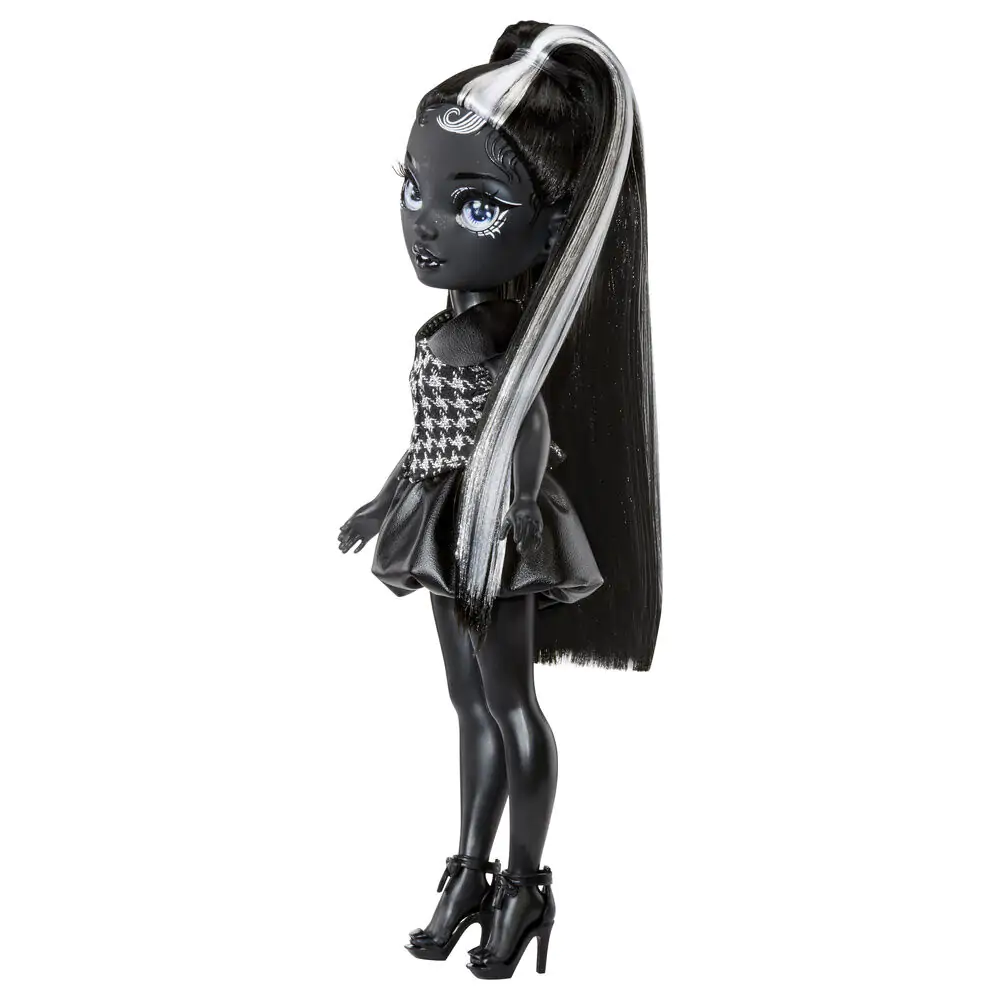 Shadow High Shanelle doll product photo