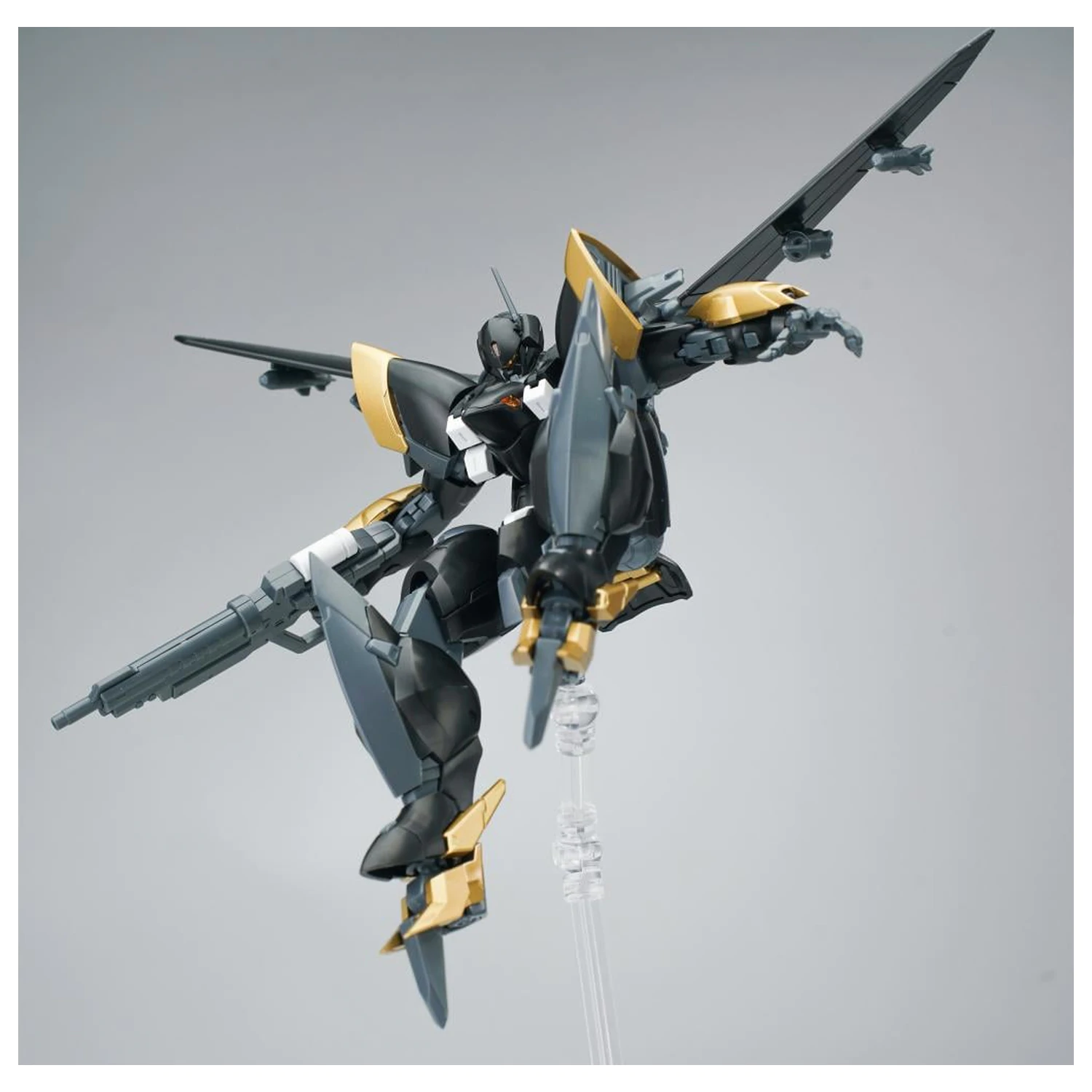 SHEIK MAINLAND Ultra Action Trooper Yun Que Silver Model Kit 1/144 product photo