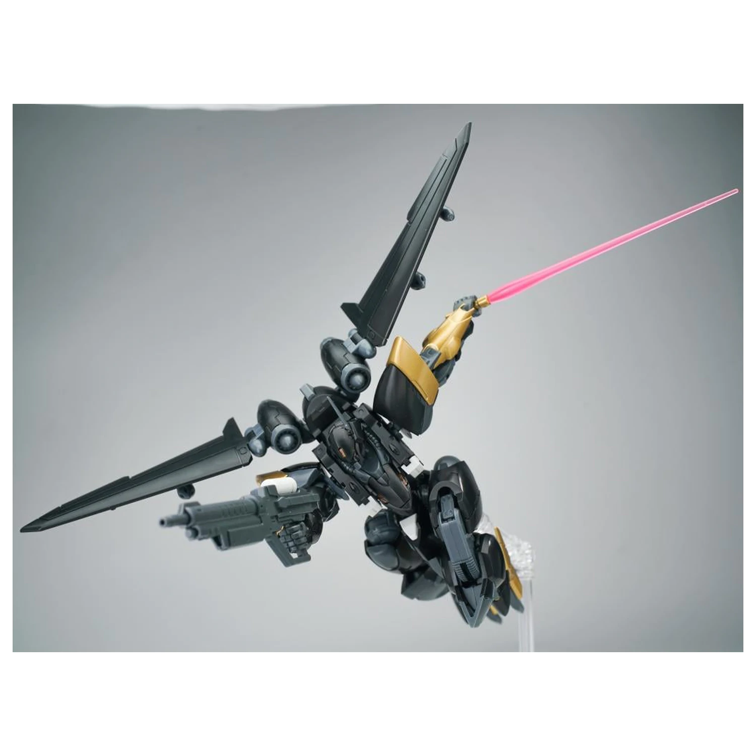SHEIK MAINLAND Ultra Action Trooper Yun Que Silver Model Kit 1/144 product photo